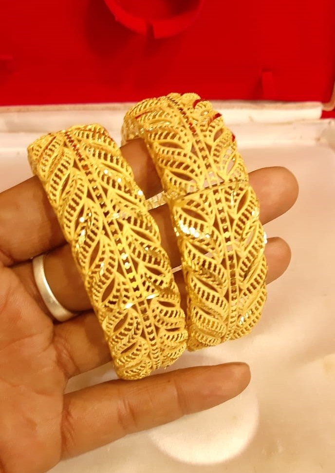 Gold bangles on sale net design