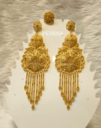 Beautiful Gold Plated Designer Trendy Party Earrings with Ring D.N- E1042