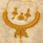 Classic Unique Designs 2%Gold Jewellery Necklace and Earring Set