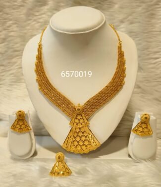 Party Wear Jewellery Necklace & Earring Set For Women